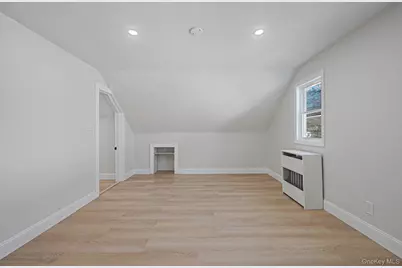 17 Riverside Street, Amityville, NY 11701 - Photo 23