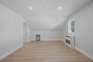 17 Riverside St, Amityville, NY 11701 - Photo 23