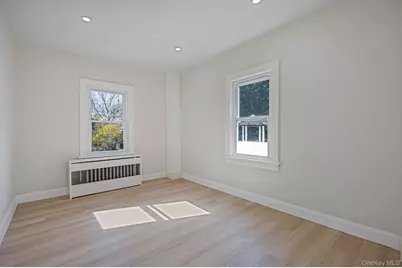 17 Riverside Street, Amityville, NY 11701 - Photo 15