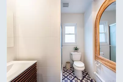 47 Edgewood Road, Port Washington, NY 11050 - Photo 19