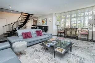 155 Estate Ct, Roslyn Heights, NY 11577 - Photo 11