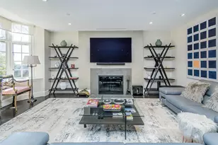 155 Estate Ct, Roslyn Heights, NY 11577 - Photo 9