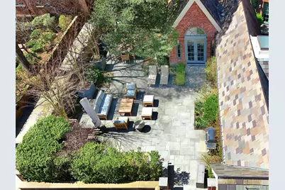 155 Estate Court, Roslyn Heights, NY 11577 - Photo 47