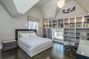 155 Estate Ct, Roslyn Heights, NY 11577 - Photo 29