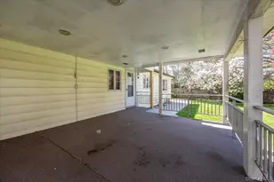 167 Maple Ave, East Meadow, NY 11554 - Photo 25