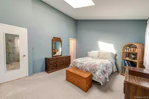 195 N Centre Ave, Rockville Centre, NY 11570 - Photo 13