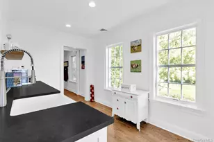 350 Laurel Way, Laurel, NY 11948 - Photo 19