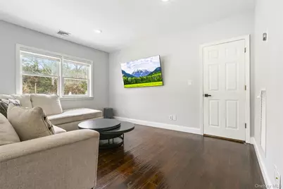 345 Durkee Lane, Patchogue, NY 11772 - Photo 17