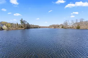 345 Durkee Ln, Patchogue, NY 11772 - Photo 41