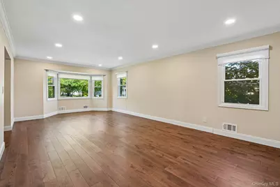 10 Berkshire Drive, New City, NY 10956 - Photo 5