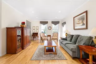 6 Mimosa St, Miller Place, NY 11764 - Photo 3