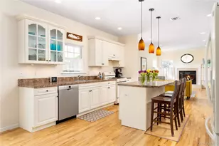 6 Mimosa St, Miller Place, NY 11764 - Photo 11