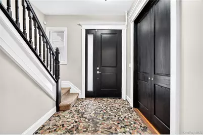 240 S 10th Avenue, Mount Vernon, NY 10550 - Photo 7