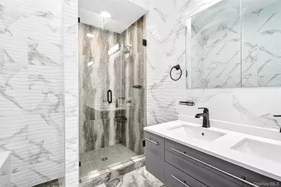 240 S 10th Avenue, Mount Vernon, NY 10550 - Photo 31