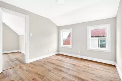 240 S 10th Avenue, Mount Vernon, NY 10550 - Photo 35