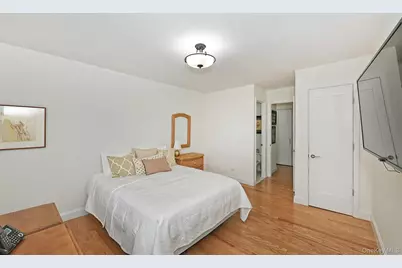 269-10 Grand Central Parkway #15L, Floral Park, NY 11005 - Photo 31