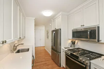 269-10 Grand Central Parkway #15L, Floral Park, NY 11005 - Photo 17