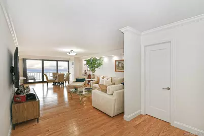 269-10 Grand Central Parkway #15L, Floral Park, NY 11005 - Photo 3