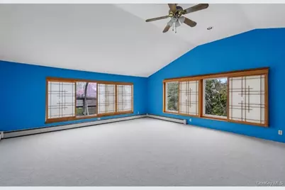 99 Wexford Drive, Oakdale, NY 11769 - Photo 11