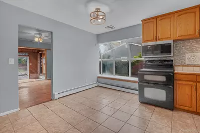 99 Wexford Drive, Oakdale, NY 11769 - Photo 5