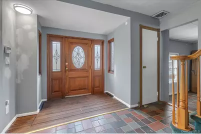 99 Wexford Drive, Oakdale, NY 11769 - Photo 3