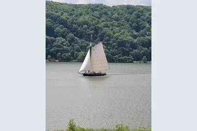 126 Hudson Pointe Drive, Poughkeepsie, NY 12601 - Photo 45