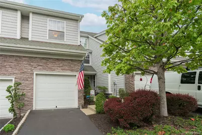 126 Hudson Pointe Drive, Poughkeepsie, NY 12601 - Photo 3
