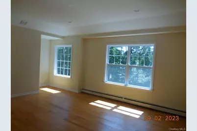 230 Expressway Drive N, Medford, NY 11763 - Photo 15