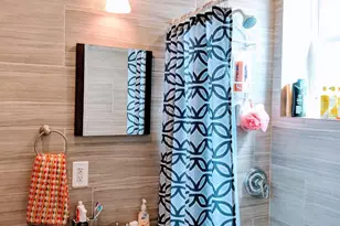 70-37 72nd Pl, Glendale, NY 11385 - Photo 7