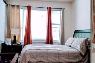 70-37 72nd Pl, Glendale, NY 11385 - Photo 5