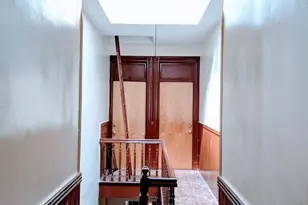 70-37 72nd Pl, Glendale, NY 11385 - Photo 3