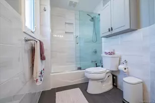 107 Acorn Wy, Malverne, NY 11565 - Photo 17