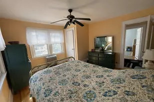 60 Lloyd Ave, Lynbrook, NY 11563 - Photo 13