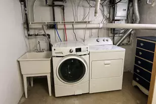 60 Lloyd Ave, Lynbrook, NY 11563 - Photo 21