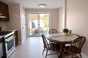 60 Lloyd Ave, Lynbrook, NY 11563 - Photo 11