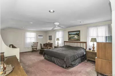 59 Jamaica Avenue, Plainview, NY 11803 - Photo 19