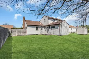 59 Jamaica Ave, Plainview, NY 11803 - Photo 23