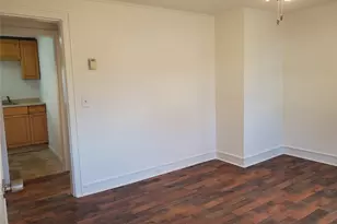 40 Amity St, Patchogue, NY 11772 - Photo 3