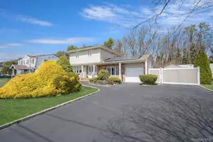 51 Wexford Dr, Oakdale, NY 11769 - Photo 3