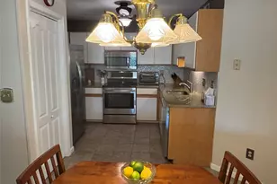 131 Elmcrest Dr, Fishkill, NY 12524 - Photo 15