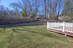 102 Longfellow Ln, Port Jefferson, NY 11777 - Photo 47