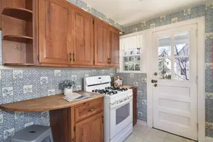 22 Burkewood Rd, Mount Vernon, NY 10552 - Photo 11