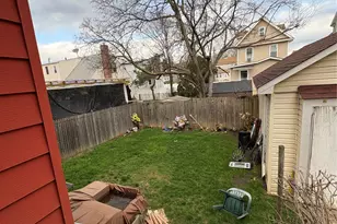 104-09 189th St, Saint Albans, NY 11412 - Photo 5