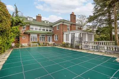 127 Beverly Road, Douglaston, NY 11363 - Photo 9