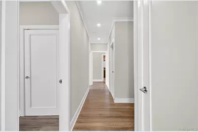 100 Garvies Point Road #1304, Glen Cove, NY 11542 - Photo 15