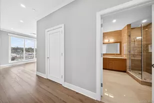 100 Garvies Point Rd, Glen Cove, NY 11542 - Photo 17