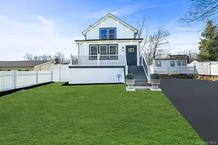 159 Rosewood Rd, Kings Park, NY 11754 - Photo 3