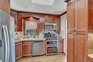 421 Grand Blvd, Massapequa Park, NY 11762 - Photo 11