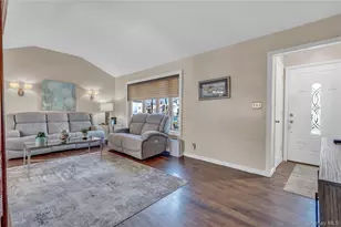 421 Grand Blvd, Massapequa Park, NY 11762 - Photo 5