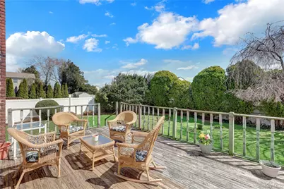 421 Grand Boulevard, Massapequa Park, NY 11762 - Photo 25